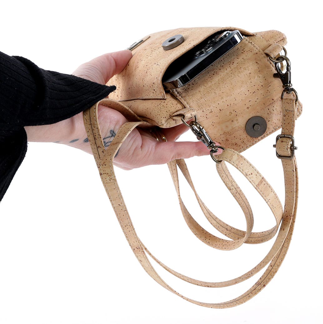 Handytasche «Tira» aus Kork