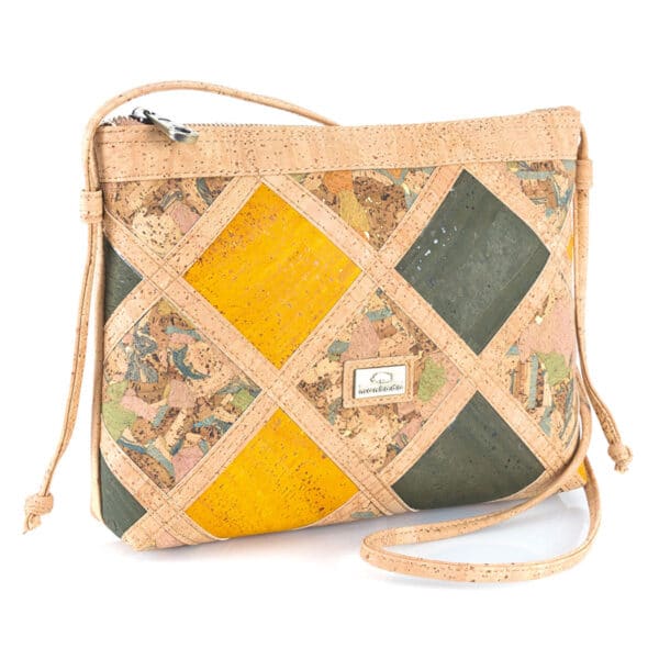 Umhängetasche «Multiatlas» aus Kork